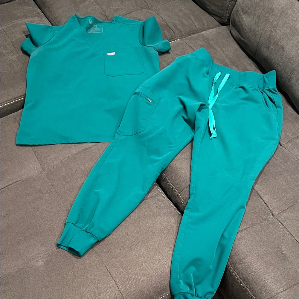 Figs Hunter Green Technical Collection Scrub Set … - image 1